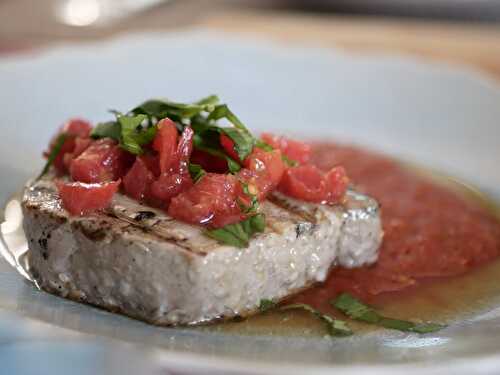 [Ton sur thon] 🔴 Thon rouge grillé. Cru et cuit de tomates. - Les Gourmands disent ...