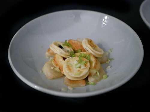 [Variante...] 🍐 Boudin blanc truffé. Poêlée de pommes et poires. Céleri branche. - Les Gourmands disent ...