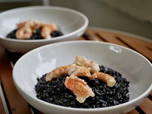 [Vent marin] 🇮🇹 🌾 ⚫ Risotto à l'encre de seiche et aux langoustines. - Les Gourmands disent ...