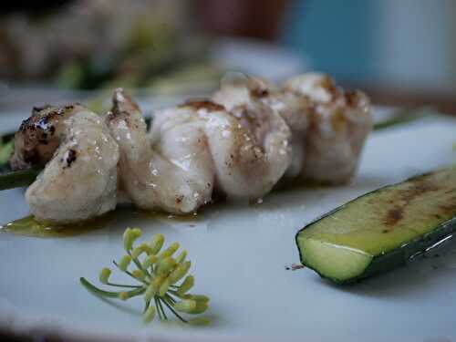 [Fleurs de fenouil] 🍡​ 🌼 ​🐟​ Brochettes de fenouil aux joues de Lottes.