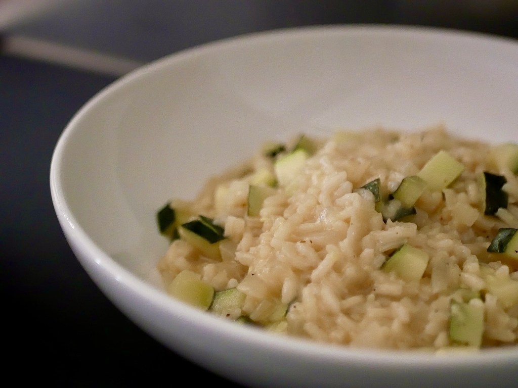 [Retour en cuisine…] 👨‍🍳  Risotto aux courgettes et citron.