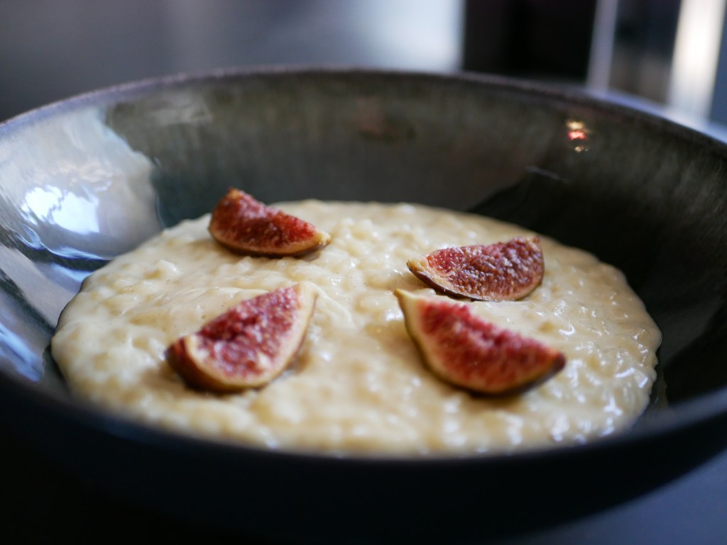 [Aujourd’hui, hier et demain] 🍚 Riz au lait à la fève Tonka. Figues parfumées.