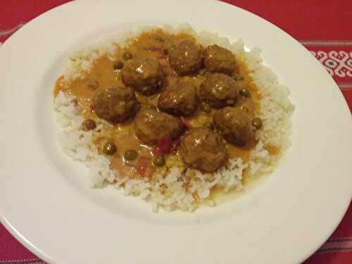 Boulettes de boeuf et sauce aux amandes à la Malageña