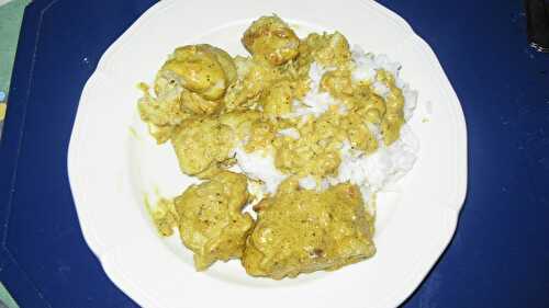 Cabillaud au curry et lait de coco, riz et chou fleur