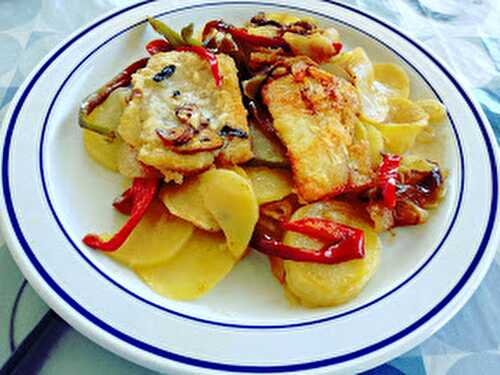 Cabillaud aux oignons et poivrons à la portugaise - Bacalhau à Margarida da Praça