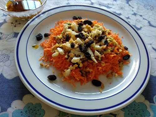 Carottes râpées aux œufs durs et citronnette épicée au ras al hanout