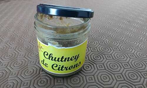 Carry de porc au lait de coco et fruits tropicaux au boulghour