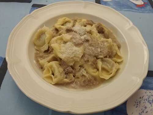 Consommé de tortellini aux châtaignes