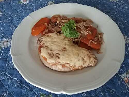 Côtes de porc gratinées aux carottes et pousses de soja