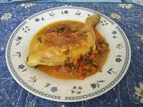 Cuisses de poulet et légumes sautés au vin de Málaga