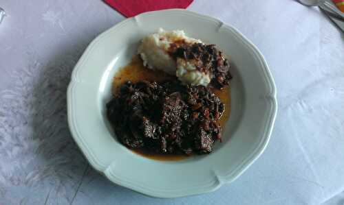 Daube de sanglier et purée de céleri rave