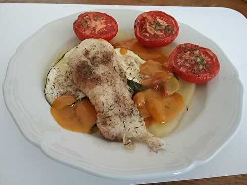 Filets de cabillaud aux pommes de terre et courgettes et sauce au curry