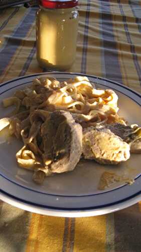 Filets mignons aux poivrons et tagliattele à la sauce moutarde