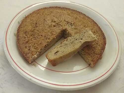 Gâteau creusois aux noisettes et sa crème anglaise