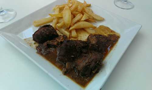 Joues de boeuf en sauce au vin de Malaga