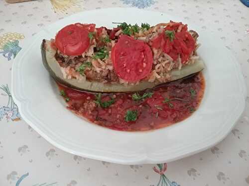 Marmite de courgette farcie au riz et la viande hachée