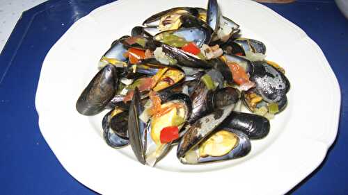 Moules aux poivrons à la marinière