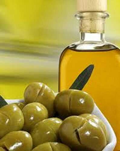Olives vertes fendues en saumure