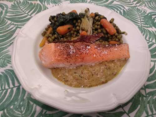 Pavés de saumon au curry et légumes aux graines de coriandre