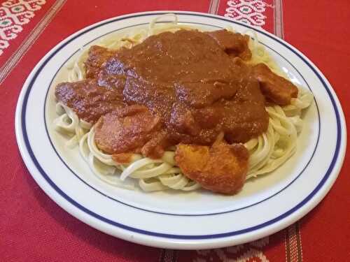 Poivronnade de poulet aux anchois et tagliatelle