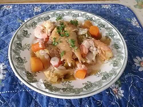 Pot au feu de lotte et sauce au vin blanc