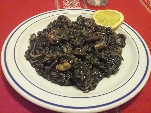 Riz noir aux gambas et aux supions a la Levantina