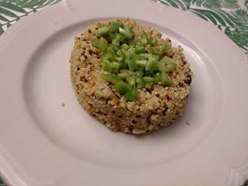 Salade de quinoa au poivron et avocat à la tomate - Les marmites de Marphyl