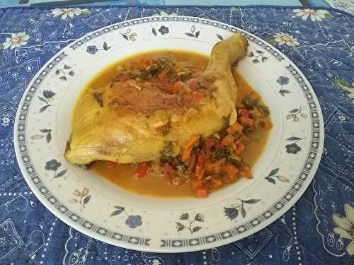 Sauté de cuisses de poulet et légumes au vin de Málaga