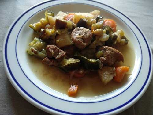 Sauté de veau aux légumes et aux épices à tajine