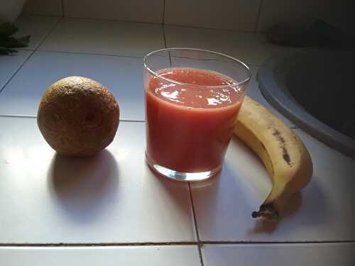 Smoothie de goyaves fraise à la banane