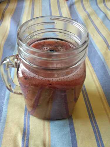 Smoothie de poire à la pastèque et myrtilles