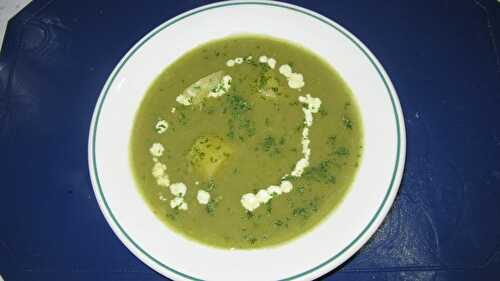 Soupe de fanes de radis