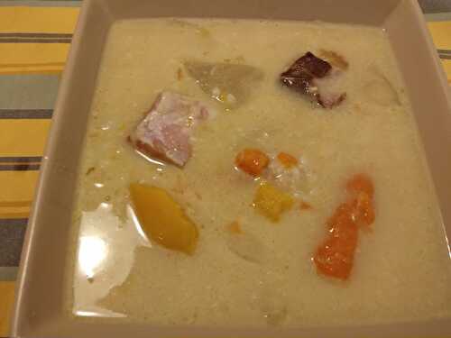 Soupe du pot au feu au riz ou soupe du cocido Malagueño au riz