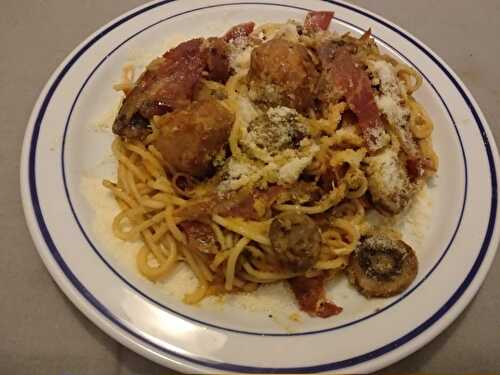 Spaghetti aux boulettes de viande et jambon serrano à la tomate