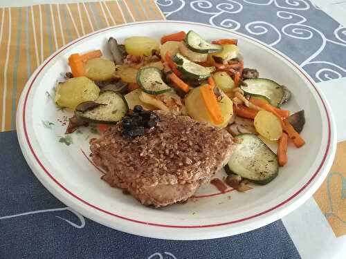 Steaks de thon en croûte de sésame et rissolée de légumes