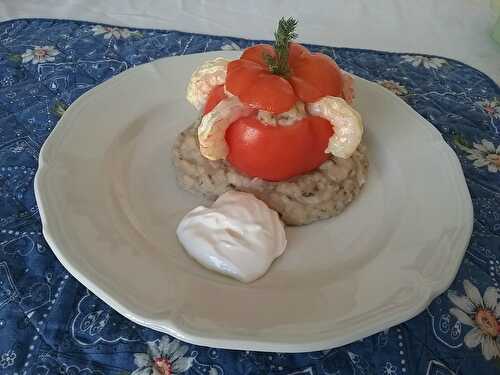 Tomates farcies à la brandade de morue et gambas