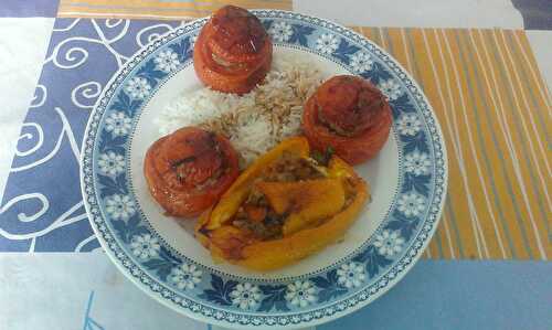 Tomates farcies au bœuf avec wasabi et graines de sésame