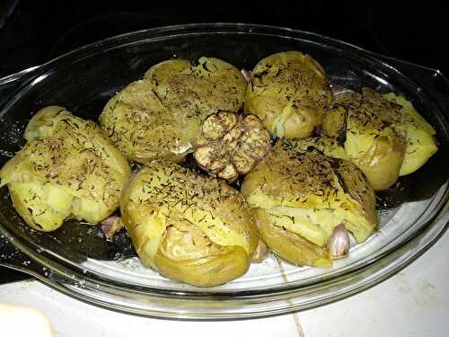 Pommes de terre tapées ou frappées à la sauce Chimichurri