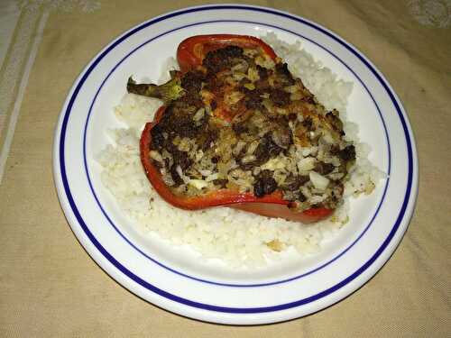 Poivrons rouges farcis au boudin noir