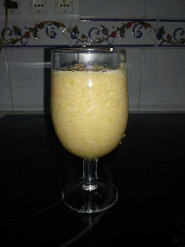 Smoothie de melon aux citrons et à la pomme