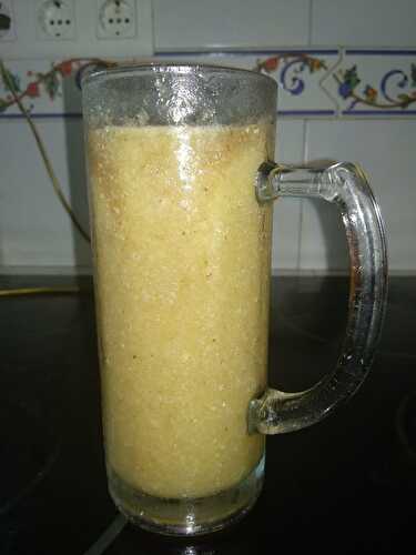 Smoothie de melon et bananes au jus d’ananas