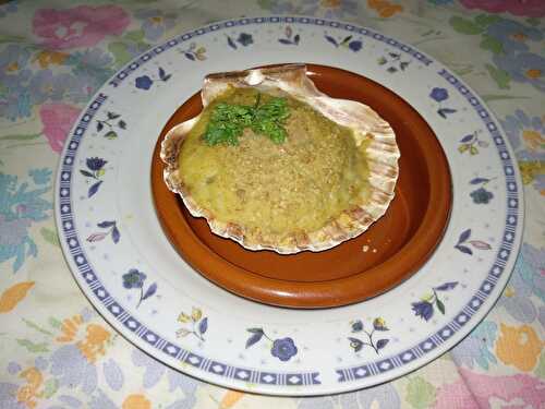 Coquilles de noix de pétoncles gratinées