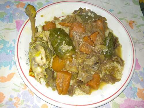 Couscous de poulet au chou et autres légumes