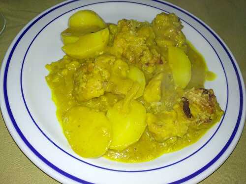 Gratin de poulet aux pommes de terre et chou-fleur et sauce à la pomme au curry