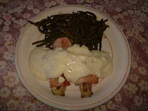 Endives braisées au jambon et sauce au bleu d’Auvergne