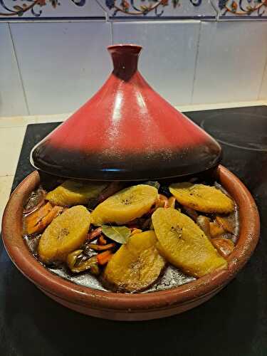 Tajine de lapin à la banane plantain et aux carottes