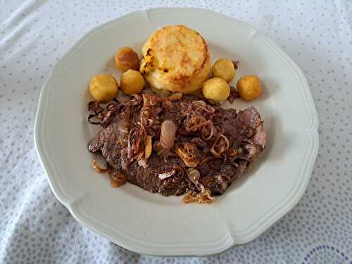 Bavette aux échalotes et timbale de gratin dauphinois aux pommes noisette