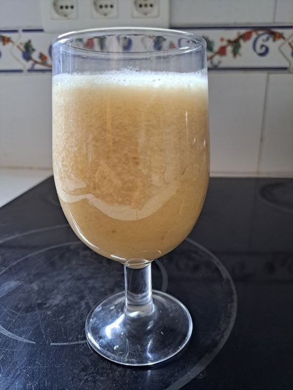 Milkshake de banane et pomme à la cannelle