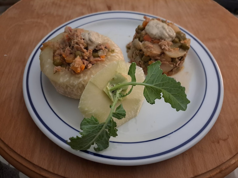 Choux-raves farcis au thon et à la macédoine de légumes