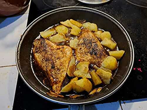 Filets de daurades et pommes de terre à la sauce paprika